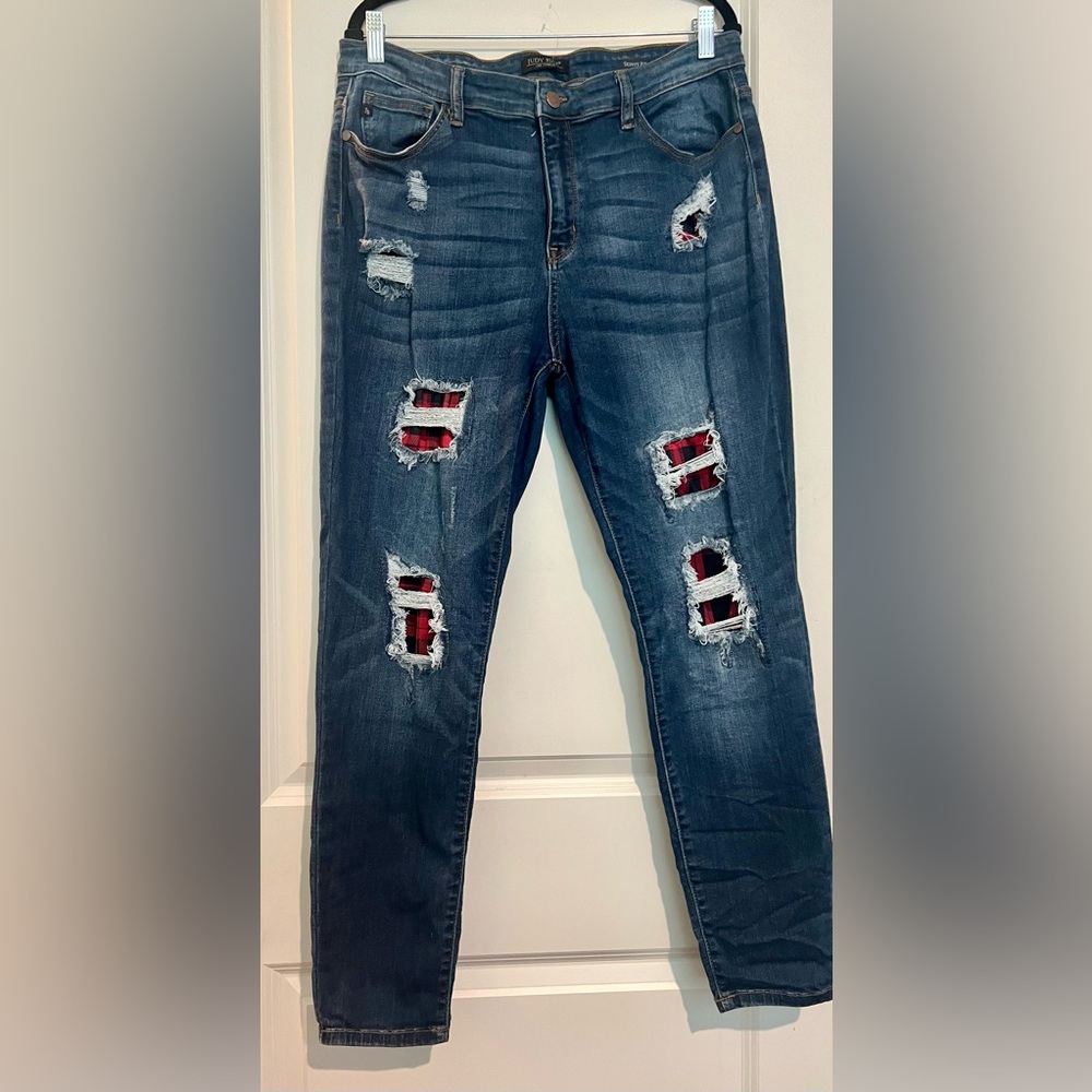 Judy Blue Distressed Jeans with Red Accents